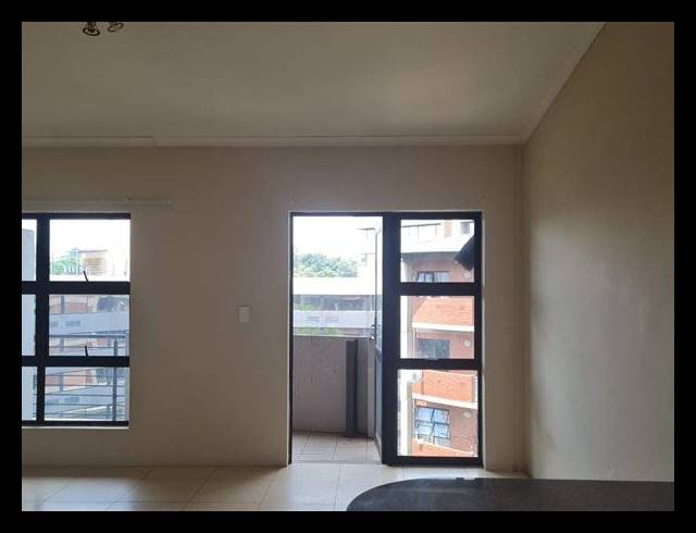 1 BEDROOM APARTMENT FOR SALE IN BRAAMFONTEIN WERF